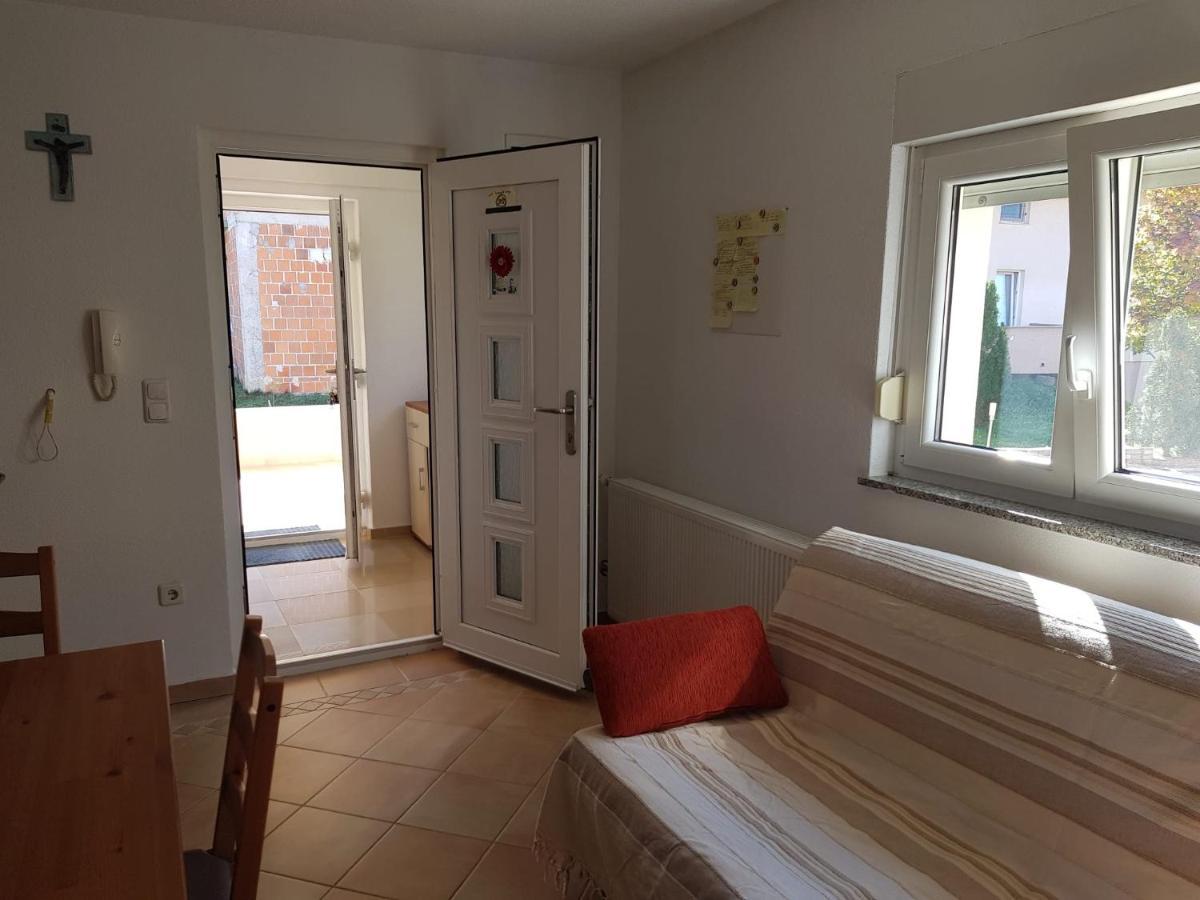 Appartamento Minihaus In Zagreb Sesvete Esterno foto