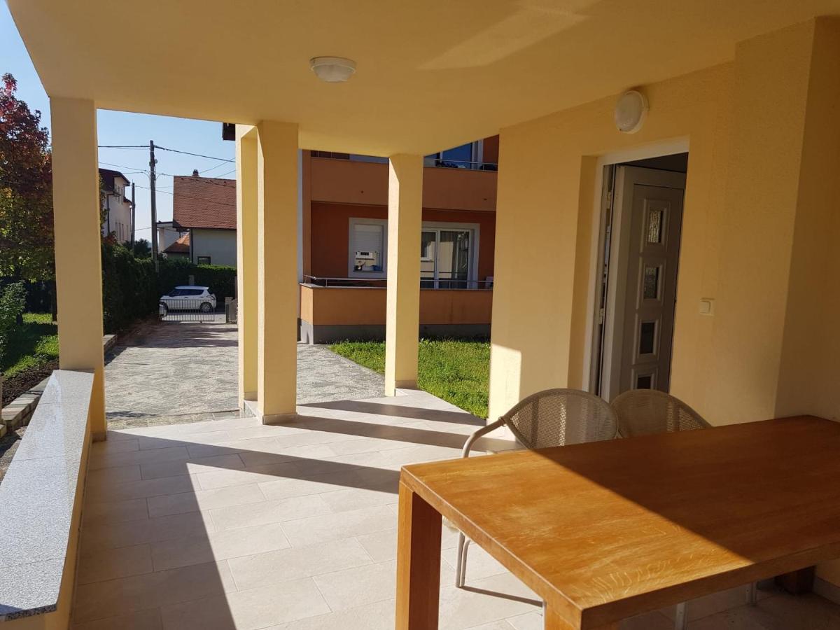Appartamento Minihaus In Zagreb Sesvete Esterno foto