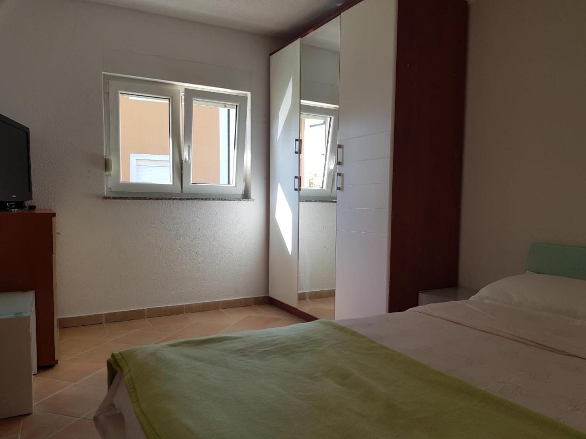 Appartamento Minihaus In Zagreb Sesvete Esterno foto