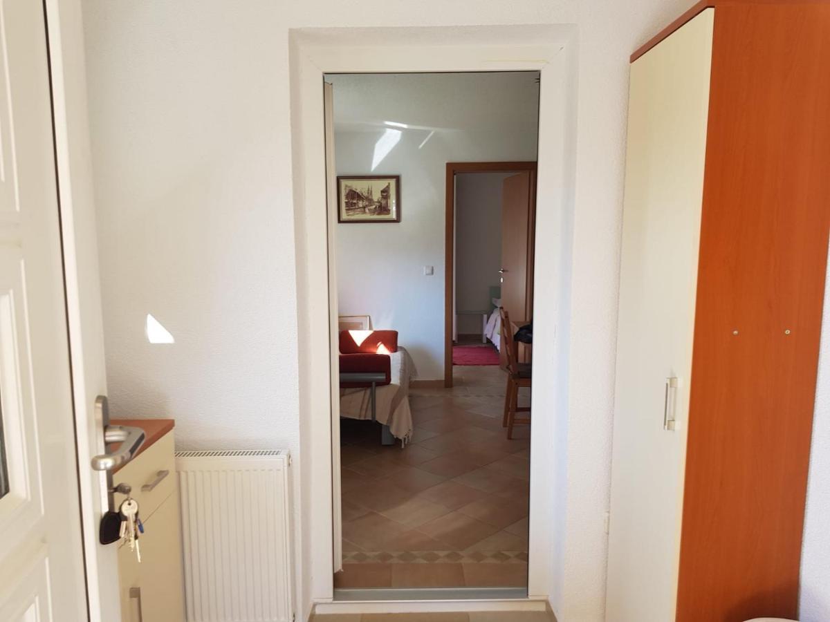 Appartamento Minihaus In Zagreb Sesvete Esterno foto